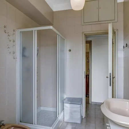Bramante House - Intero Trilocale Vicino Metro Apartment *