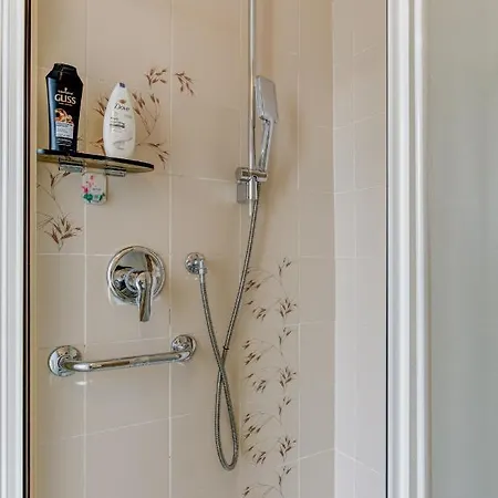 Bramante House - Intero Trilocale Vicino Metro Appartamento