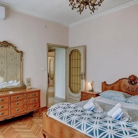 Bramante House - Intero Trilocale Vicino Metro *