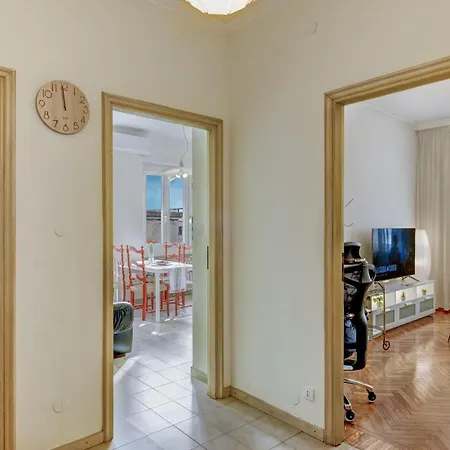 Apartamento Bramante House - Intero Trilocale Vicino Metro Turín