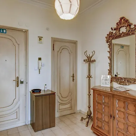 Bramante House - Intero Trilocale Vicino Metro Διαμέρισμα