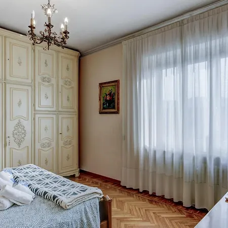 Bramante House - Intero Trilocale Vicino Metro